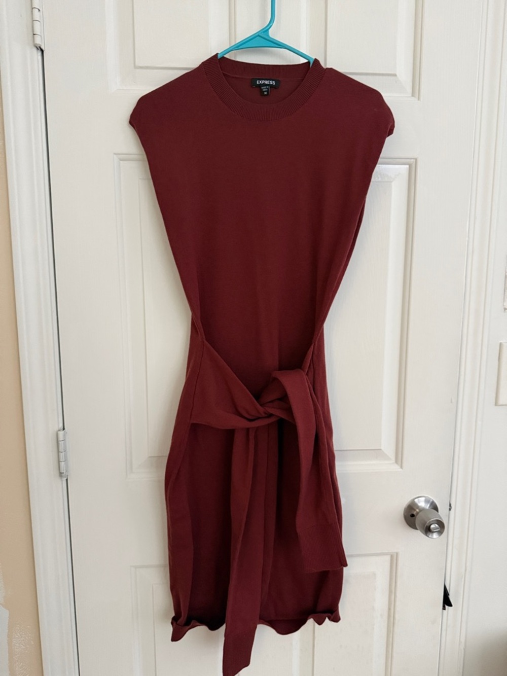 Express Knit Tie-Waist Sleeveless Midi Dress in Wine